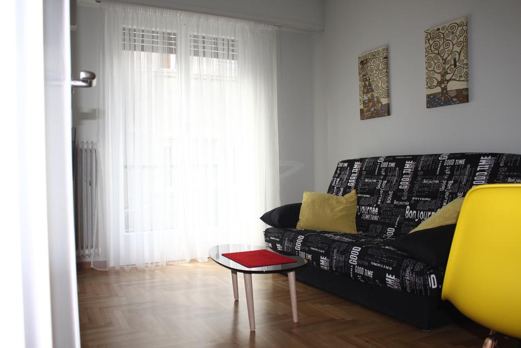 Cheery Apartment In The Center Of Афины Экстерьер фото